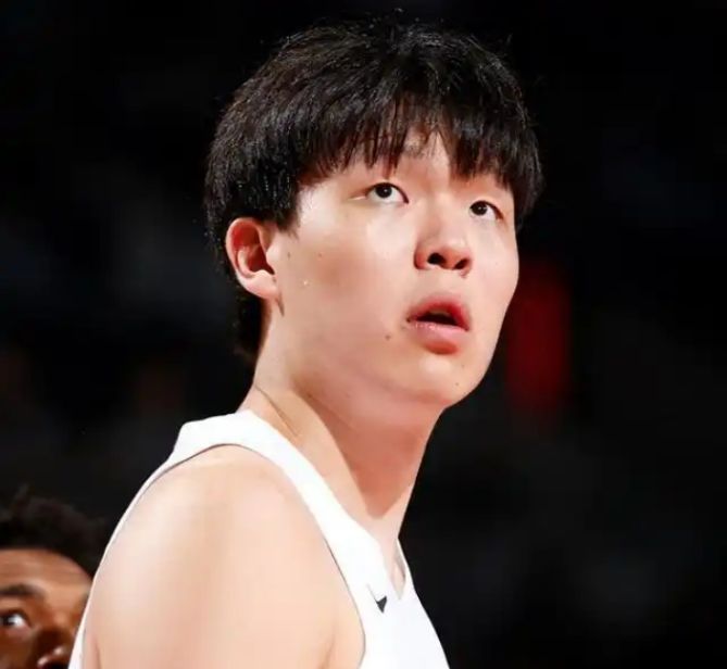 杨瀚森生涯关键节点：开拓者11月3日前-决定是否执行第3年球队选项