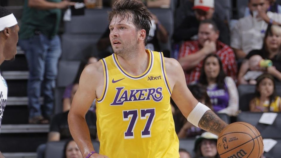 NBA名宿谈东契奇：防守端必须进步，但最后两分钟球必须在他手里