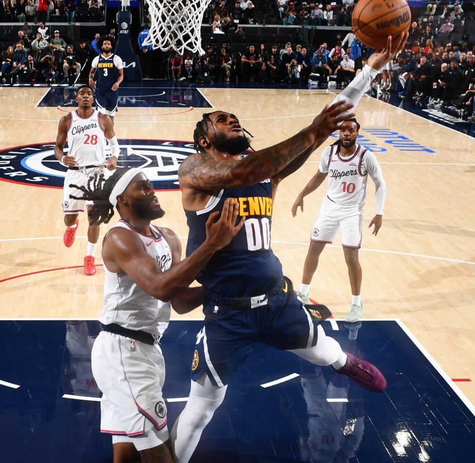 掘媒热议35号秀22+3三分：表现太出色！与沃特森同岁，2.08米攻防兼备