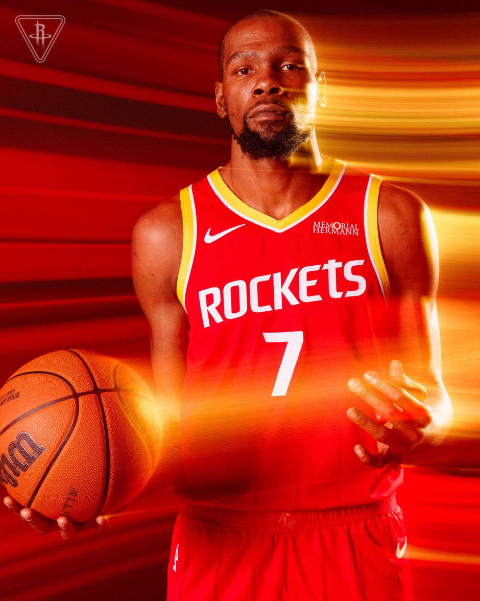 NBA高清直播在线直播：季前赛雷霆vs火箭（10月16日）焦点大战！