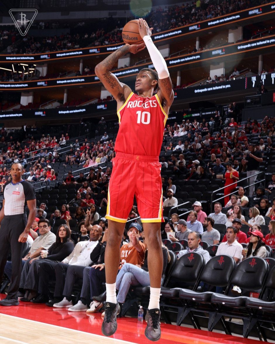 nba直播在线观看高清直播：常规赛独行侠vs火箭（10.22）附首发名单预测