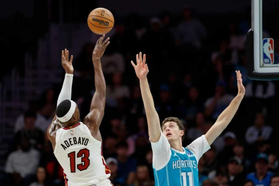 nba直播在线观看高清直播：常规赛独行侠vs热火（10.27）附首发名单预测