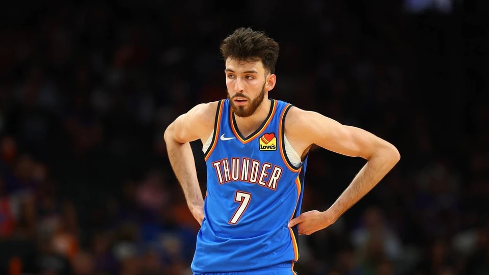 再伤一个！NBA雷霆队最新消息：霍姆格伦右膝髌腱撕裂，至少缺阵8-10周