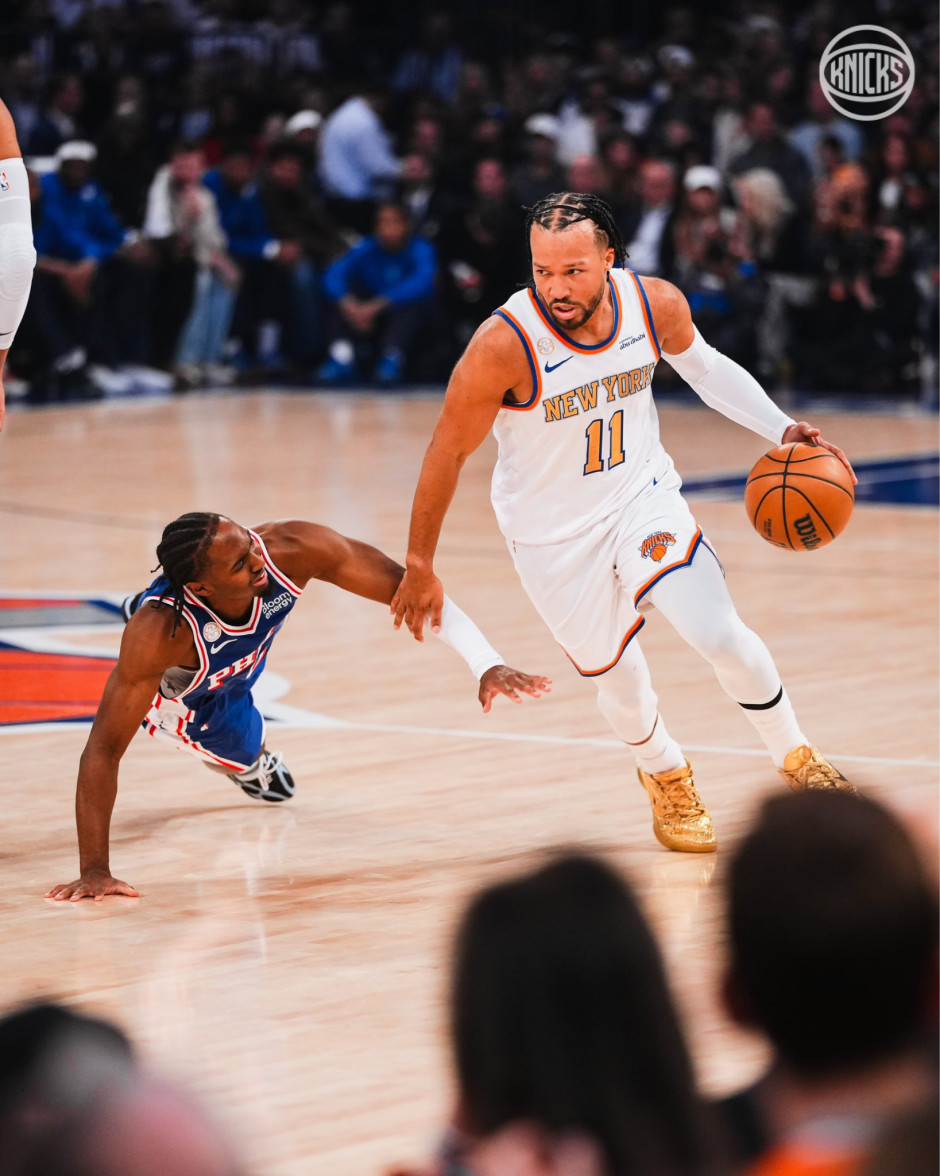 nba直播在线观看高清直播：杯赛尼克斯vs76人（10.31）詹姆斯布伦森再相遇