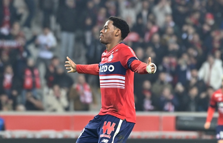 尤文重金求购戴维 600万欧年薪+签字费静候答复 尤文重金求购戴维 600万欧年薪+签字费静候答复