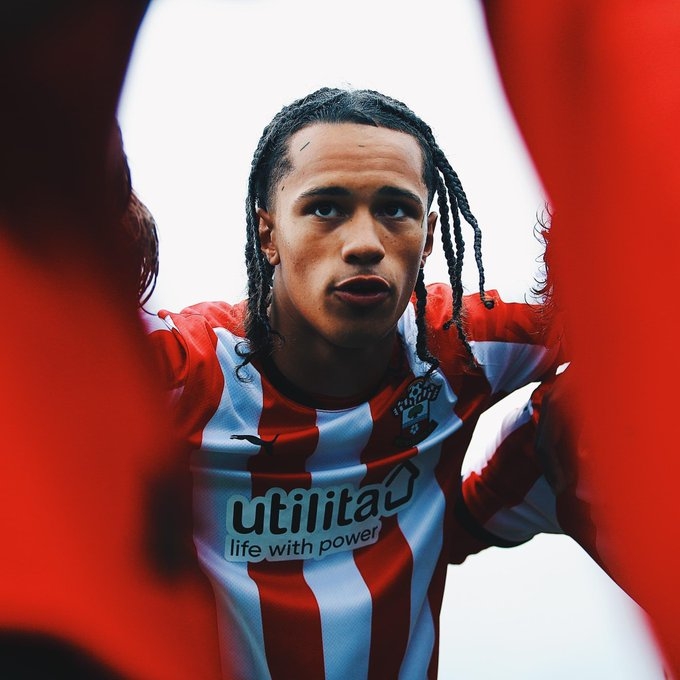 曼联接近签下南安普顿16岁新星 转会费100万镑+浮动