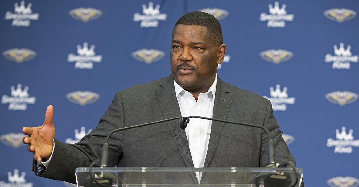 鹈鹕积极寻求交易榜眼签 瞄准选秀大会前三顺位 鹈鹕积极寻求交易榜眼签 瞄准选秀大会前三顺位