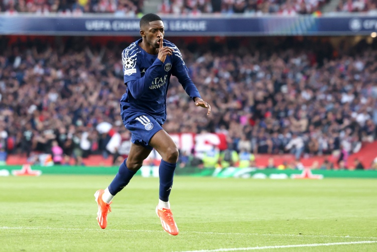 登贝莱谈职业蜕变：从游戏少年到自律球员的成长之路