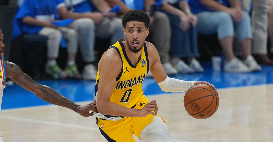 哈利伯顿带伤出战显斗志:为总决赛舞台愿付出一切 哈利伯顿带伤出战显斗志:为总决赛舞台愿付出一切