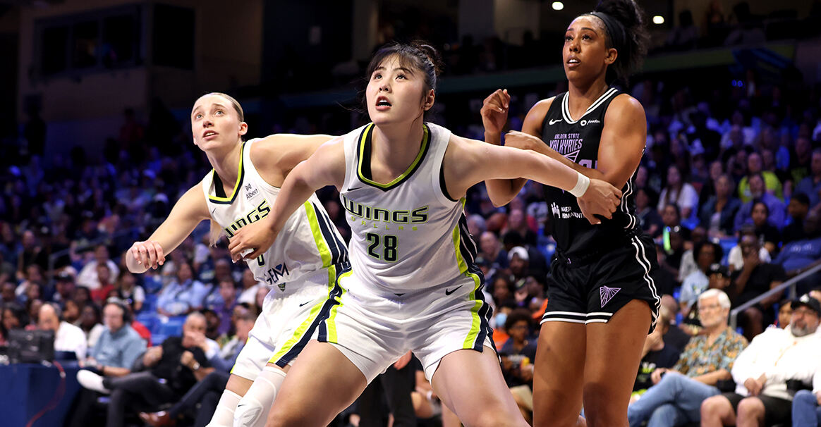 李月汝WNBA首秀获主帅盛赞 飞翼终结连败 李月汝WNBA首秀获主帅盛赞 飞翼终结连败