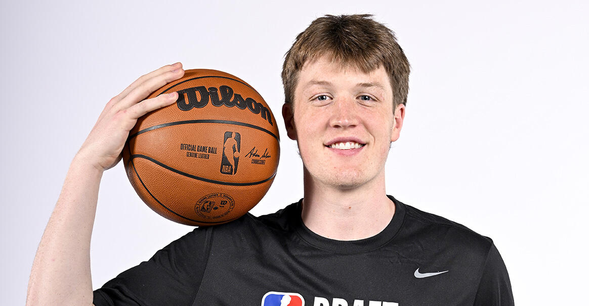 2025年NBA选秀焦点：杜克神射手康-克努佩尔潜力评估