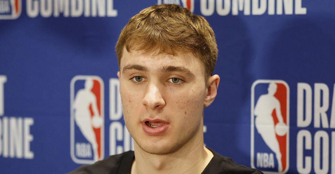 2025年NBA选秀状元热门:杜克全能前锋库珀-弗拉格 2025年NBA选秀状元热门:杜克全能前锋库珀-弗拉格