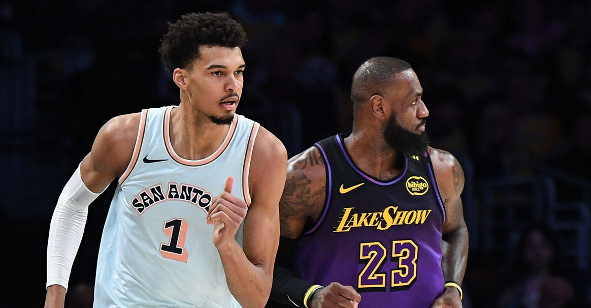 詹姆斯谈退役话题笑称：文班亚马的封盖会加速我退役决定