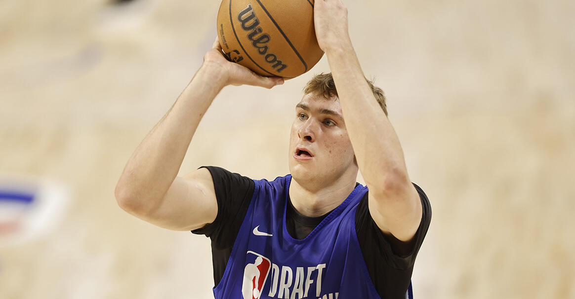 詹姆斯盛赞独行侠阵容 称弗拉格将迎光明未来