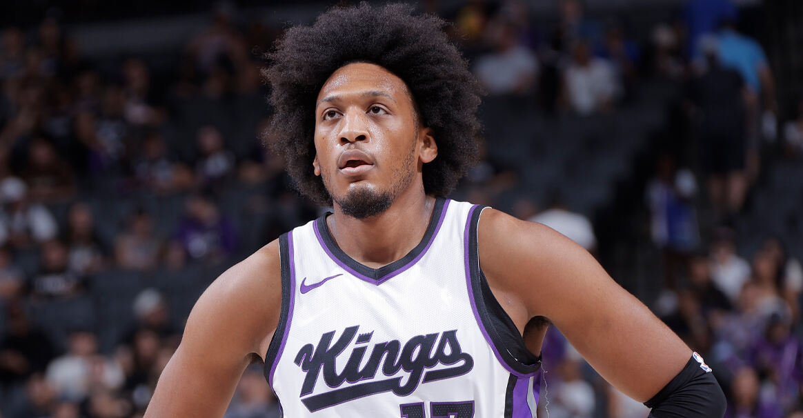 国王执行琼斯球队选项 克劳福德获双向报价