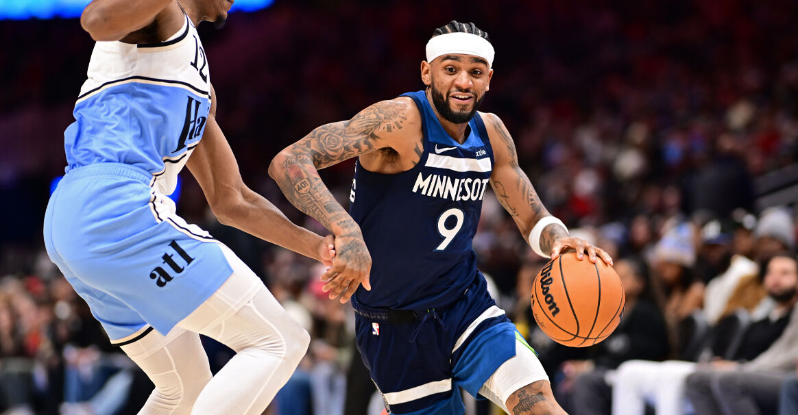 老鹰后场补强获评:沃克A- 肯纳德B 老鹰后场补强获评:沃克A- 肯纳德B