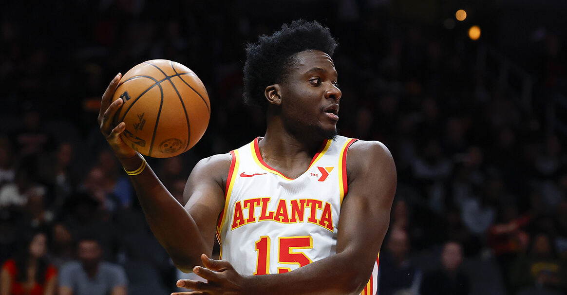 卡佩拉先签后换重返火箭