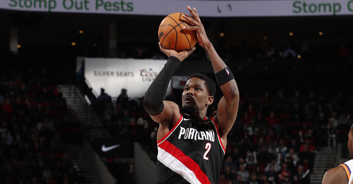 艾顿2年1660万签约湖人 买断后仍获近3400万收入