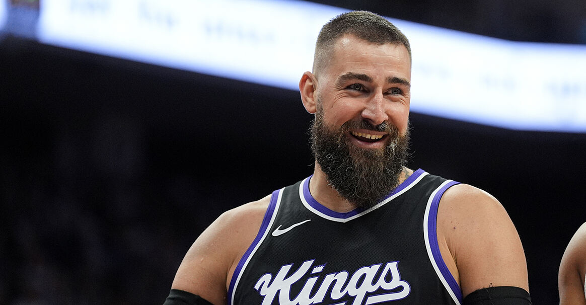 曝瓦兰丘纳斯将加盟希腊豪门 已启程接受体检并洽谈合同细节