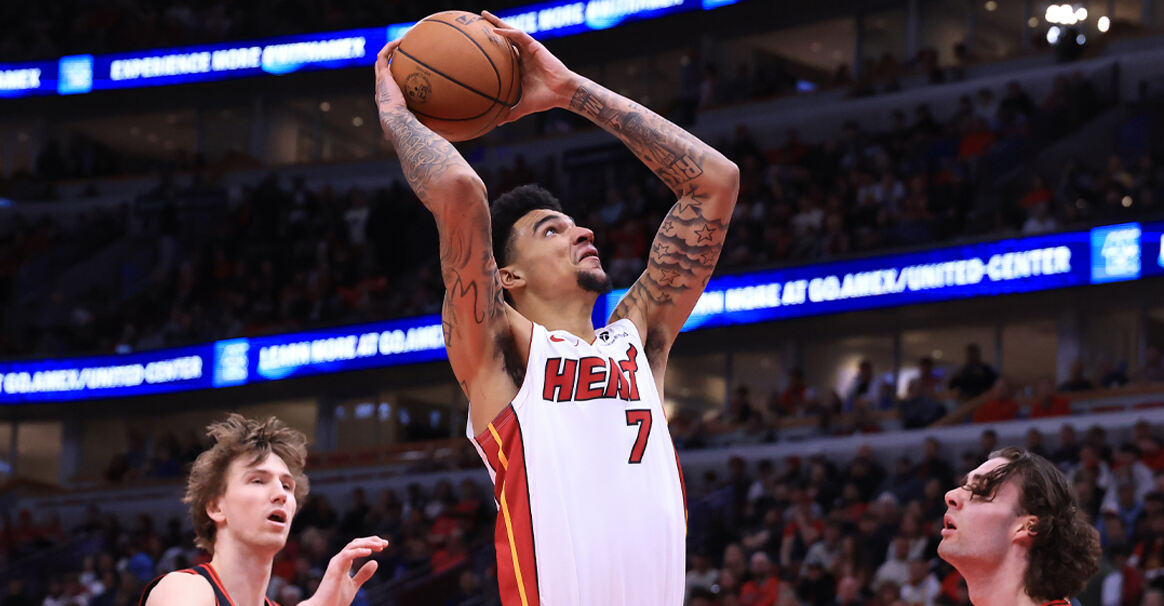 韦尔回应交易流言:热火拒售彰显信任 将用表现回报球队 韦尔回应交易流言:热火拒售彰显信任 将用表现回报球队