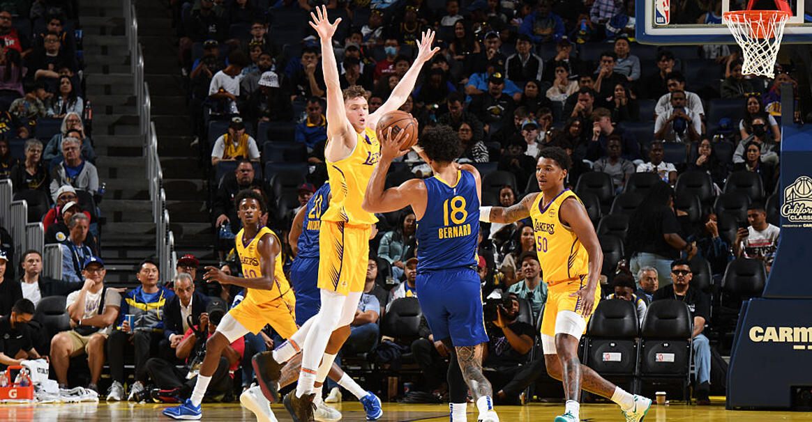 湖人夏季联赛首战失利 布朗尼缺阵不敌勇士