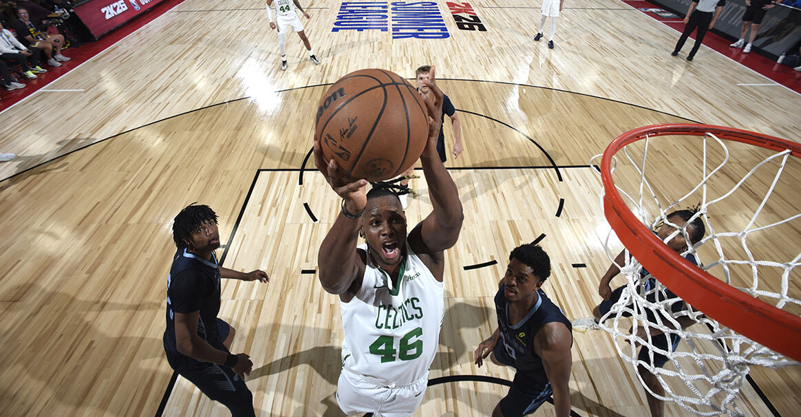 凯尔特人夏联轻取灰熊 沃尔什领衔多点开花 凯尔特人夏联轻取灰熊 沃尔什领衔多点开花