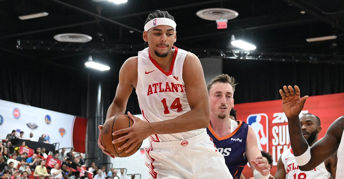 老鹰夏联轻取太阳 纽厄尔18+11率队两连胜 老鹰夏联轻取太阳 纽厄尔18+11率队两连胜